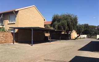 2 Bedroom House in Willow Glen