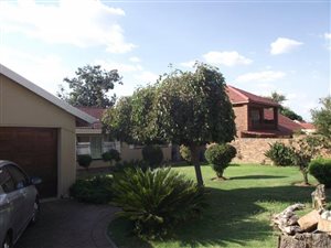 5 Bed House in Glenanda
