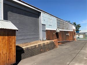 820 m² Industrial space in Sebenza