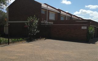 3 Bedroom Townhouse in Fichardtpark