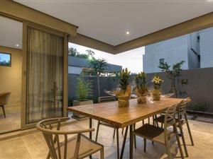 3 Bed Duplex in Oaklands