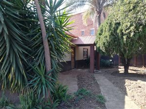 4 Bed House in Daspoort