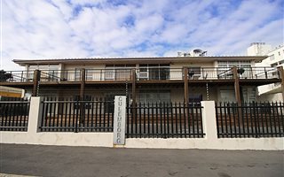 2 Bedroom Apartment in Strand South