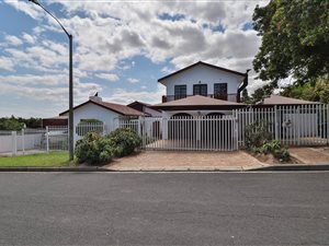 4 Bed House in Steynsrust