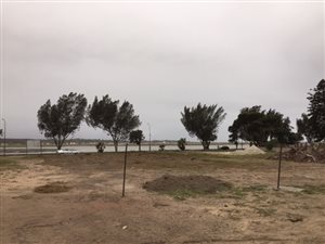 2700 m² Land available in Swartkops