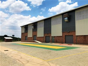 1711 m² Industrial space in Rosslyn