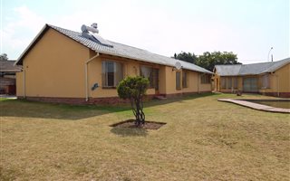 3 Bedroom House in Dalpark