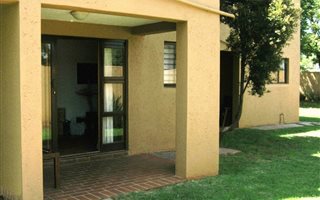 1 Bedroom Apartment in Waterkloof Ridge