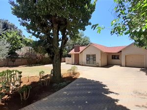 3 Bed House in Mayberry Park