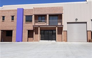 595 m² Industrial space in Airport Park
