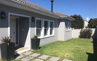 5 Bedroom House in Silvertree Estate