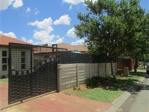 3 Bed House in Goudrand