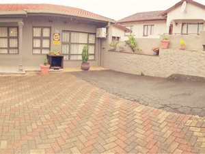 4 Bed House in Parlock