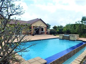 3 Bed Townhouse in Clifton Hill Estate