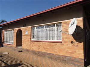 3 Bed House in Geduld