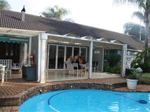 500 m² Hotel in Glen Marais