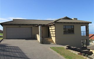 3 Bedroom Townhouse in Hartenbos