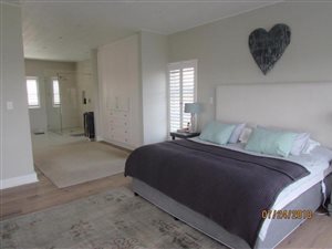 4 Bed House in Brenton on Sea