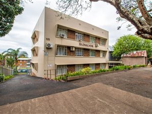 3 Bed Apartment in Glenwood