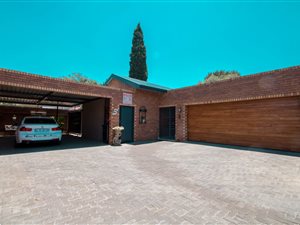 3 Bed House in Brackendowns