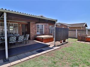 2 Bed Simplex in Bellevue
