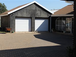 3 Bed House in Rothdene