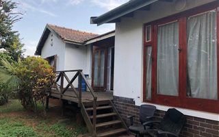 3 Bedroom House in Manor Gardens