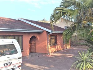 3 Bed House in Nagina