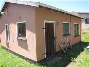 2 Bed House in Lovu