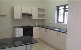 2 Bedroom House in Rondebosch