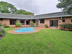 4 Bed House in Meerensee