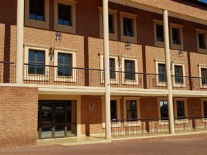 615 m² Office Space in Houghton Estate