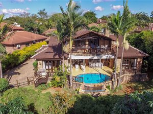 6 Bed House in White River Country Estate