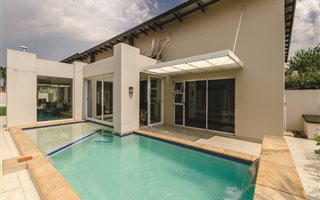 3 Bedroom Cluster in Helderwyk