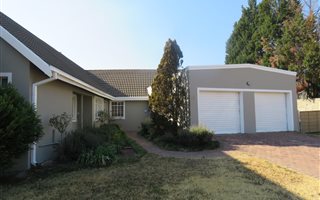 3 Bedroom House in Bergsig