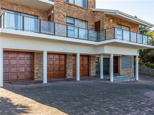 4 Bed House in Herolds Bay