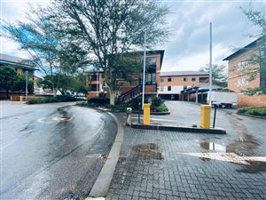 87 m² Commercial space in Tijger Valley and surrounds