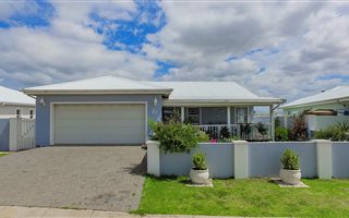 3 Bedroom House in Wavecrest