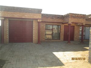 4 Bed House in Tsakane
