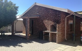 2 Bedroom House in New Park