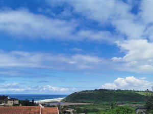 664 m² Land available in La Mercy