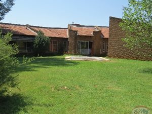 3.9 ha Farm in Drumblade AH