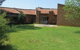 3.9 ha Farm in Drumblade AH