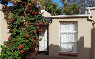 1 Bedroom Garden Cottage in Selborne