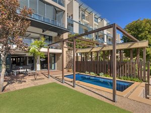 4 Bed Apartment in Houghton Estate