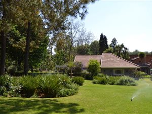 6 Bed House in Ruimsig