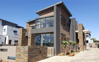 4 Bedroom House in Eye of Africa