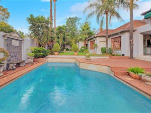 4 Bed House in Bramley