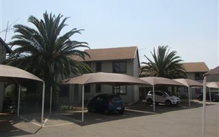 2 Bedroom Apartment in Verwoerdpark
