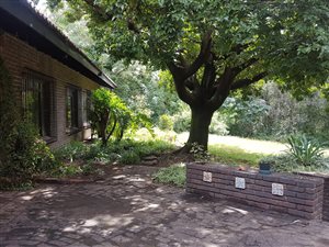 4 Bed House in Kyalami AH